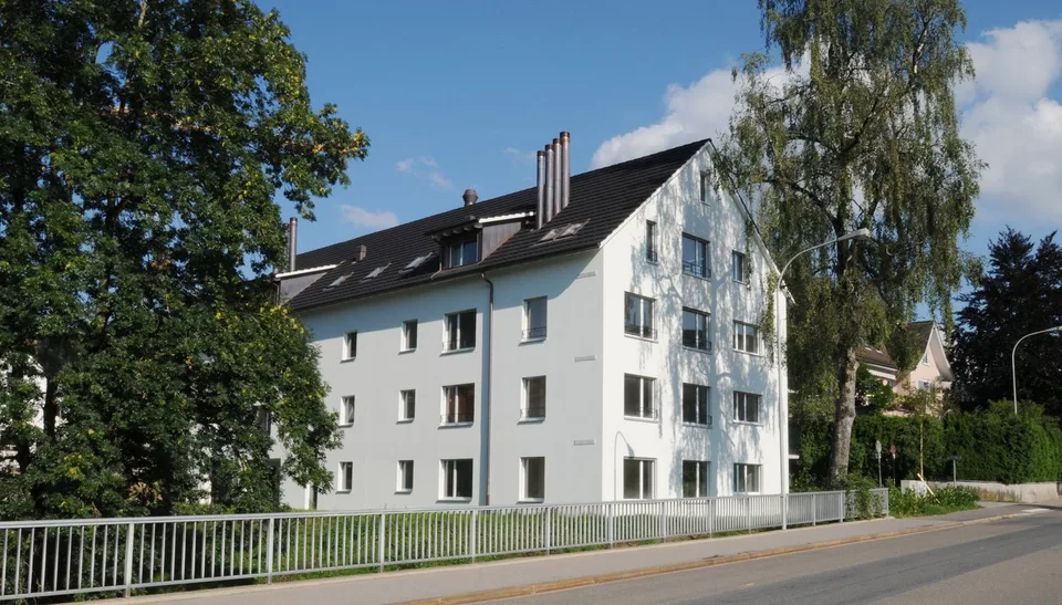 Appartement-maisonnette de 4,5 pièces inondé de lumière avec galerie et beaucoup d'espace