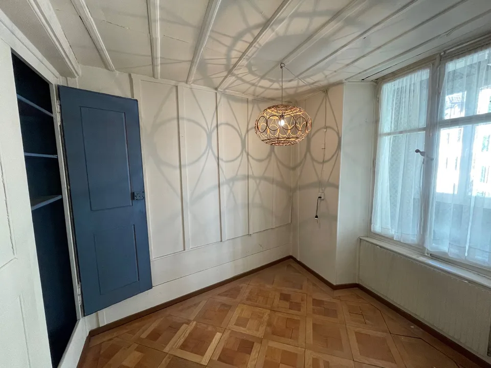 Casa unica con 3 appartamenti a La Neuveville