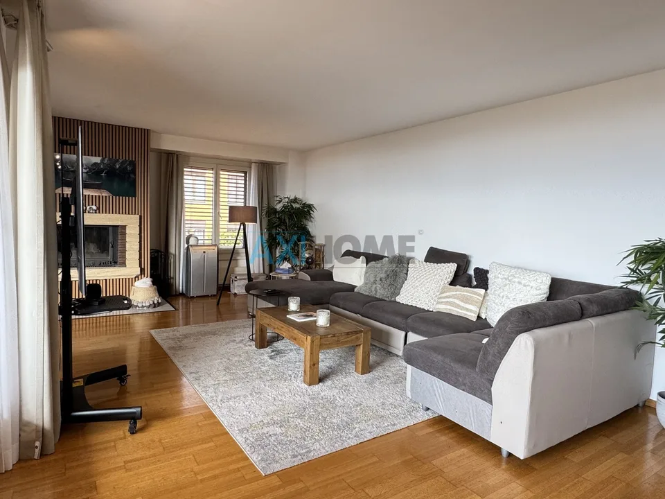 Une adresse privilégiée à Montreux ! 4,5 pièces vue lac avec balcon