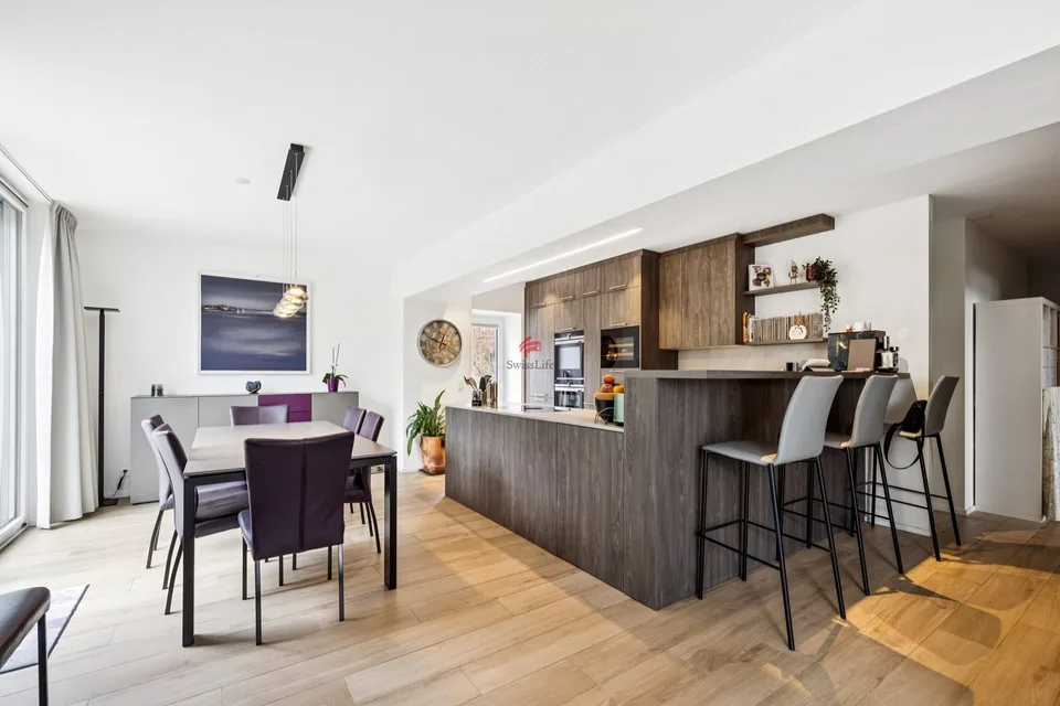 4,5 Zimmer mit Terrasse und Garten