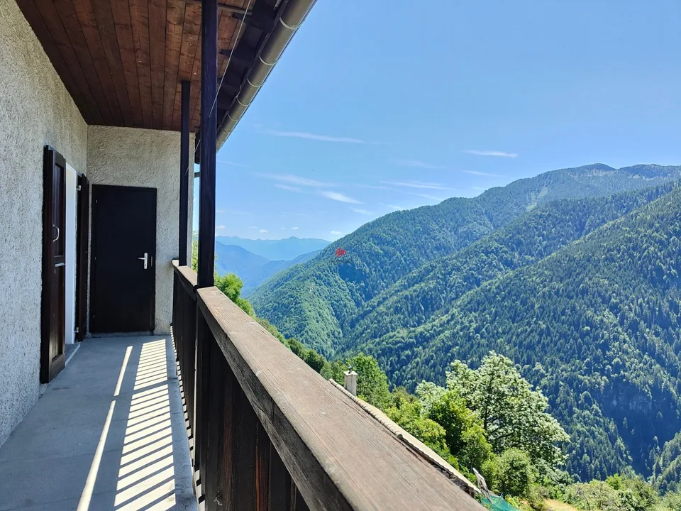 Ab in die Berge! Via in montagna!