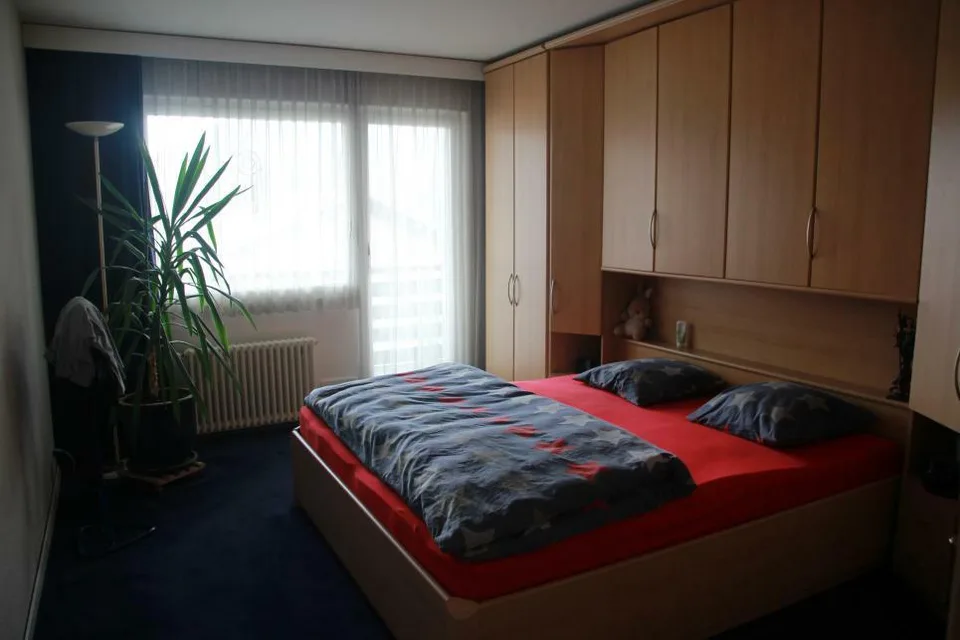 Ampio appartamento di 3,5 locali di 98 m2 + 2 balconi di 24 m2 totali traversante e sul lato sud dell'edificio – foto 11 di 13