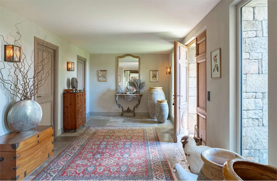 SPLENDIDO CASALE PROVENZALE CON VISTA PANORAMICA. – foto 12 di 13