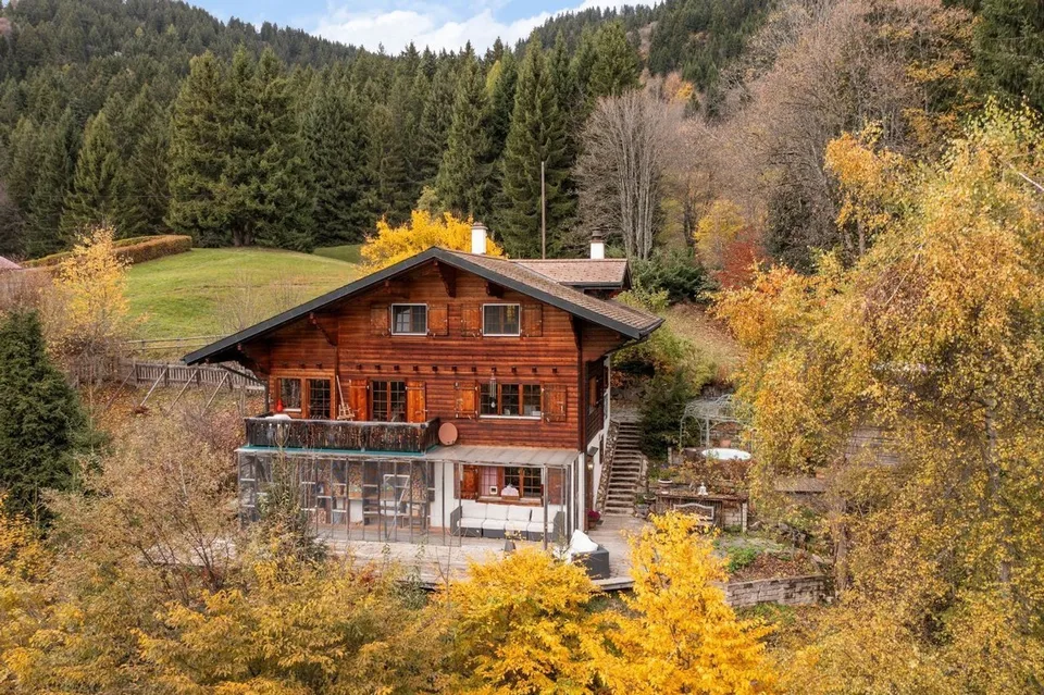 Chalet Rose : Un havre de paix verdoyant à la Barboleuse