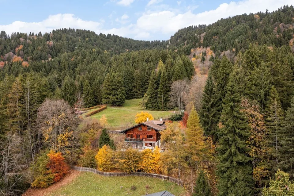 Chalet Rose: Un rifugio di pace verde a La Barboleuse