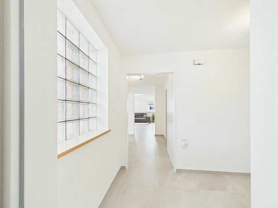 Vollständig renovierte 4,5-Zimmer-Wohnung in Alle – Foto 26 von 26