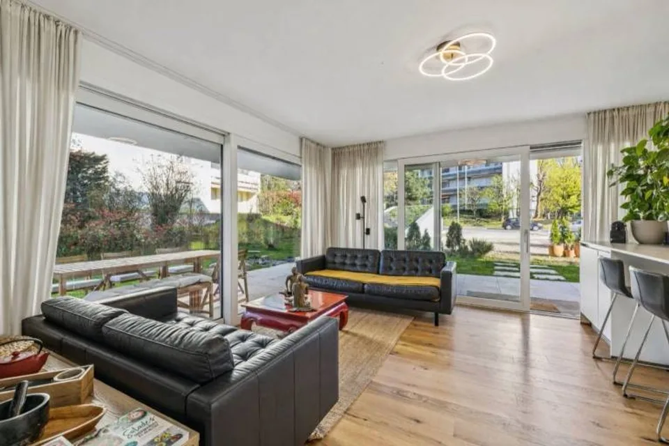 Magnifique 4.5 pièces avec vaste terrasse et jardin privatif à Ecublen