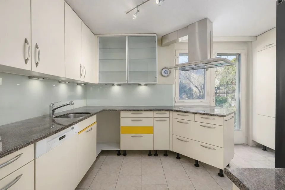 Casa unifamiliare unica con appartamento separato
