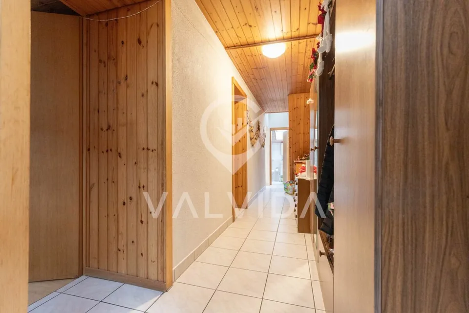 Stilvolle 4.5-Zimmer-Dachwohnung an zentraler Toplage – Foto 10 von 15