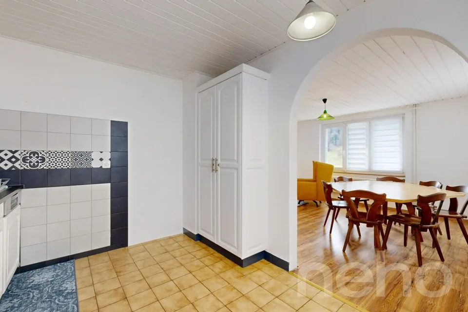 Schönes Haus in St-Ursanne ? 3 unabhängige Wohnungen