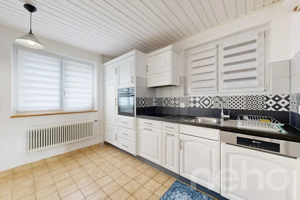 Schönes Haus in St-Ursanne ? 3 unabhängige Wohnungen