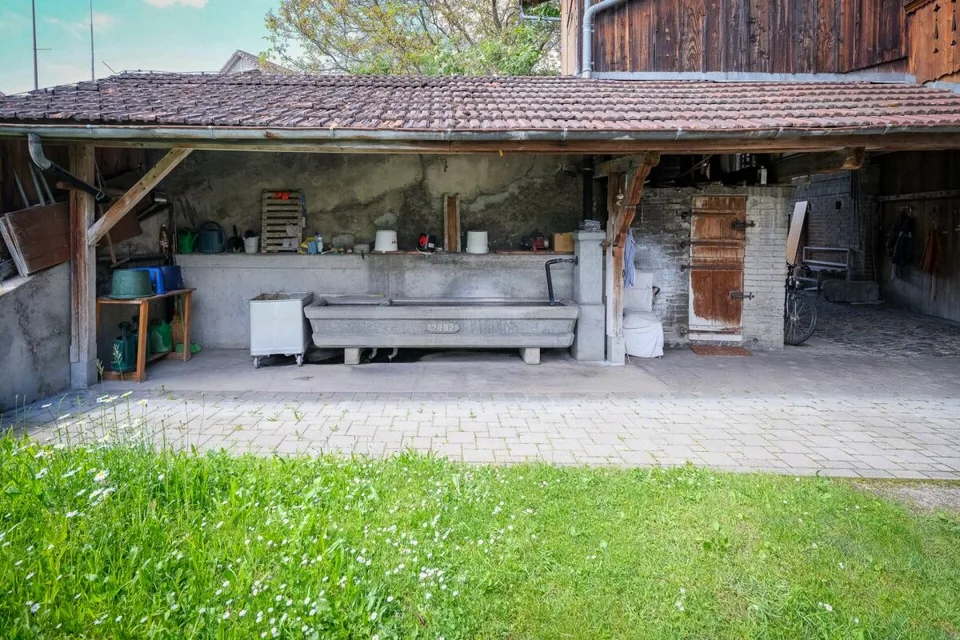 Farmhouse with 2 apartments on 3'935 m2 – photo 16 of 20