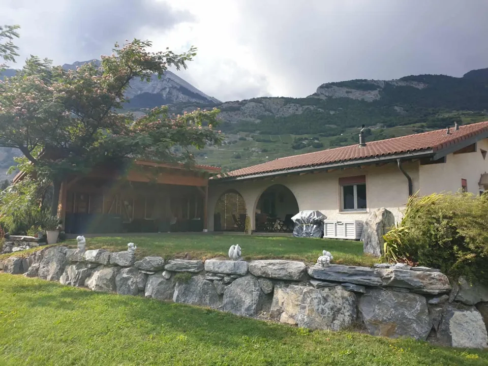 Prächtige Villa zum Verkauf in Vétroz