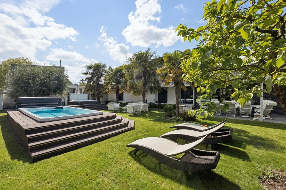 Villa contemporaine dans un cadre privilégié