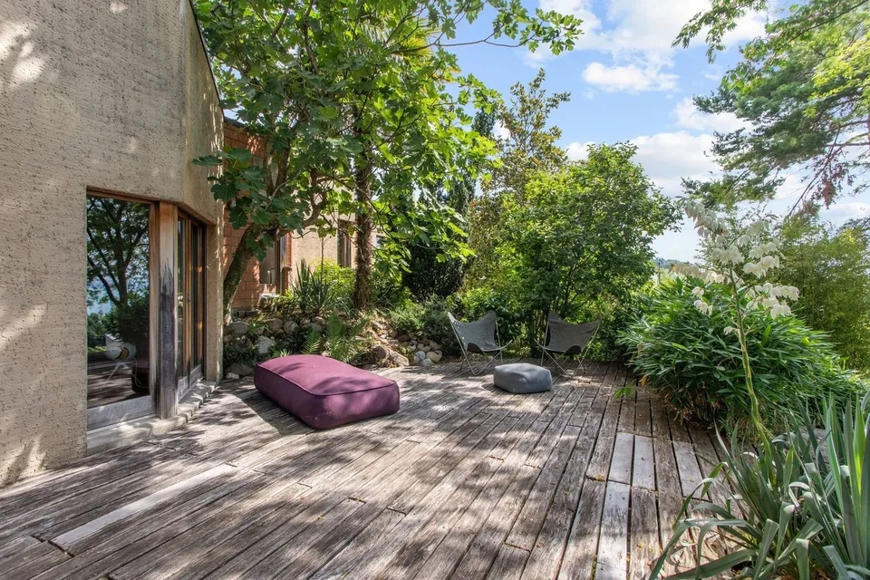 Ein unvergleichlicher Ort, freier Garten, hier nimmt die Natur ihre Rechte wieder – Foto 10 von 13