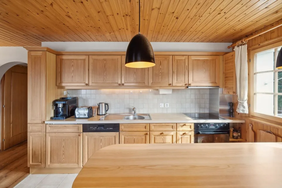 Villars Zentrum, charmantes 3.5-Zimmer-Wohnung, renoviert, Garage, Balkone, schöne Aussicht! – Foto 8 von 13