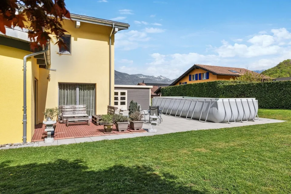 Villa contemporaine avec annexe à Collombey-Muraz