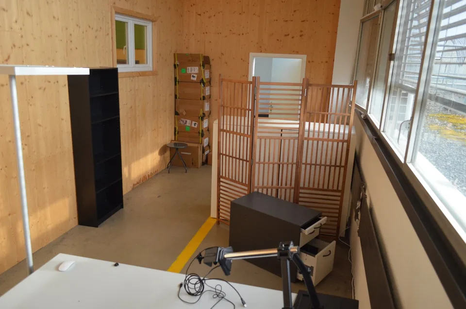 Günstiges Büro in kreativer Fabrikhalle