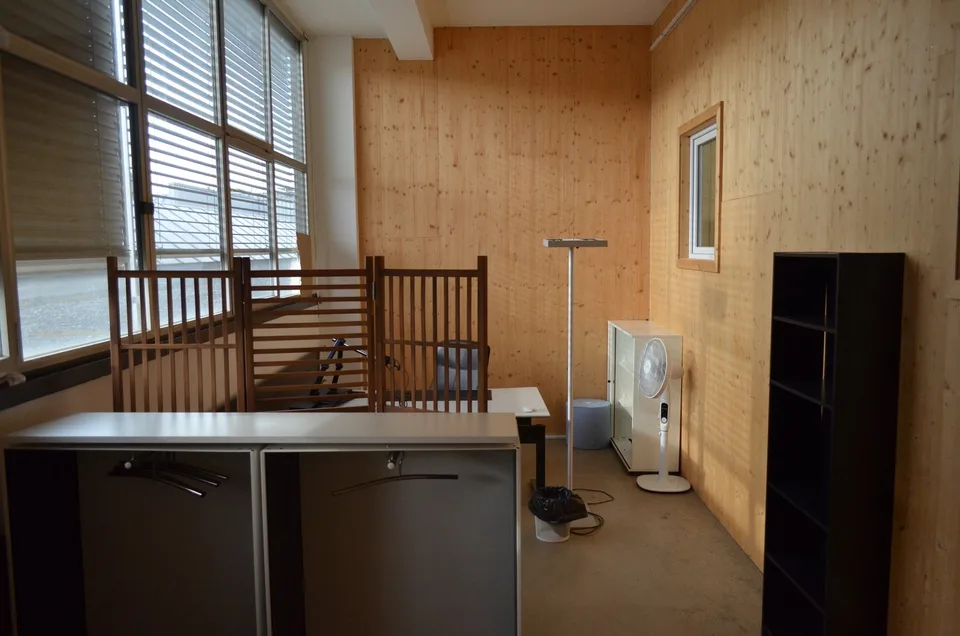 Günstiges Büro in kreativer Fabrikhalle