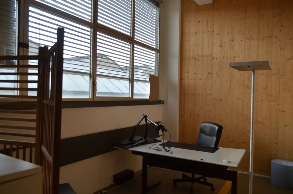 Günstiges Büro in kreativer Fabrikhalle