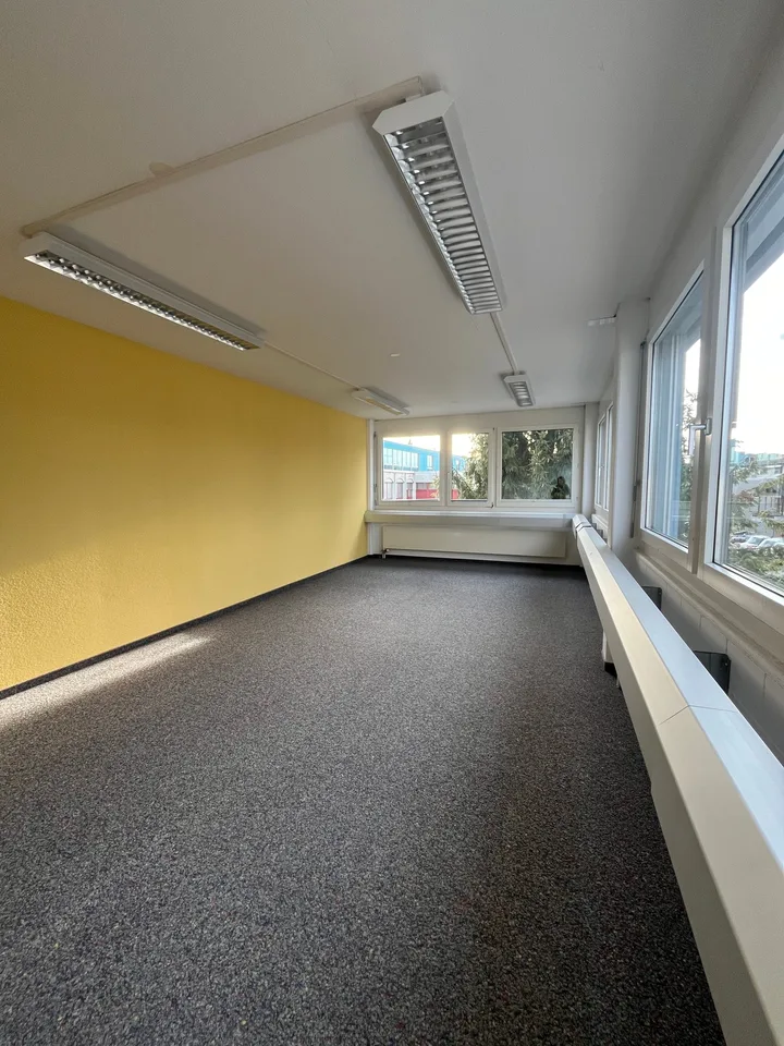 Uffici in affitto al 3° piano di una proprietà commerciale – foto 8 di 30