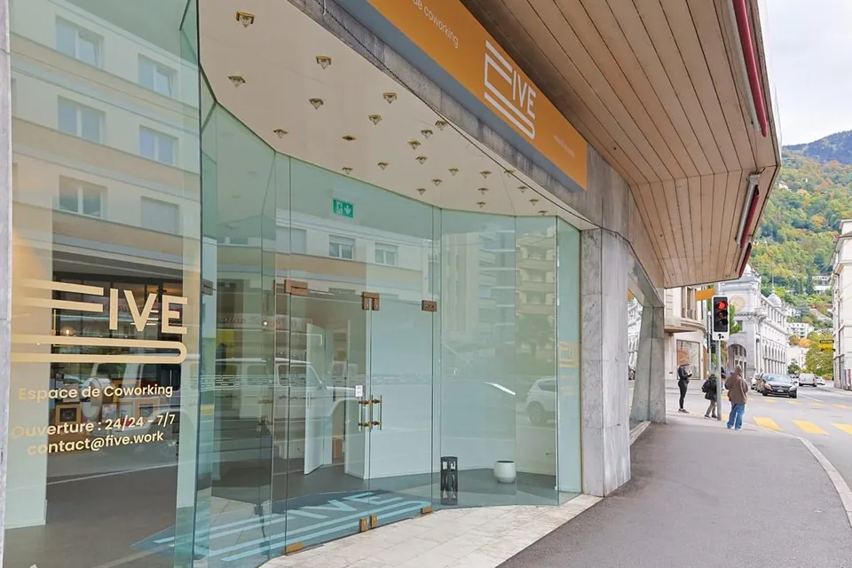 Opportunité exceptionnelle de location de bureaux avec vitrines à Montreux !
