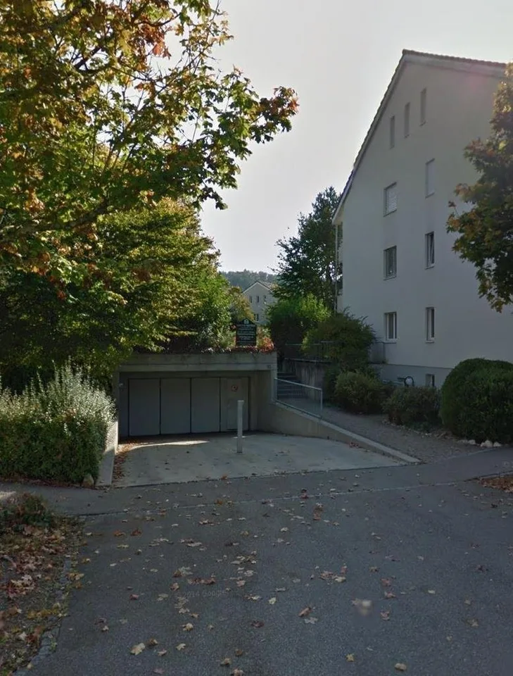 Verkehrsgünstiger Parkplatz am Grienweg in Zwingen