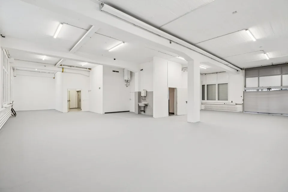 Gewerbeflächen mit 4 Meter hohen Räumen