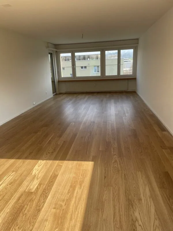 Schöne Wohnung mit wunderbarer Aussicht ins Grüne
