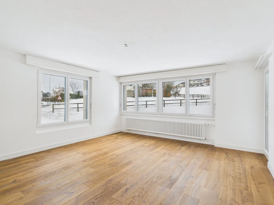 Grosszügige 4.5-Zimmer-Wohnung mit Balkon in ruhiger Lage in Speicher