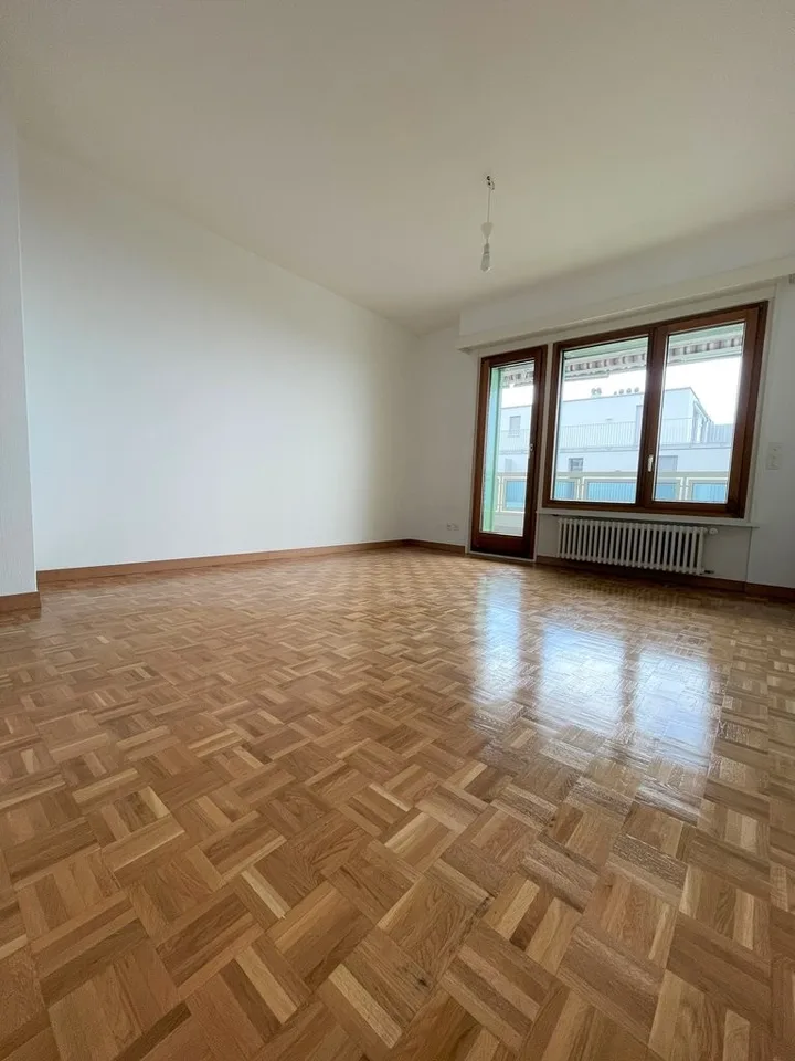 Prachtvolle 6-Zimmer-Wohnung mit Panoramablick auf den See