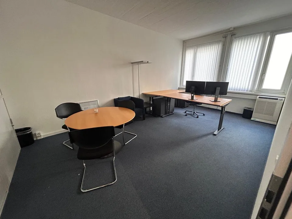 Gut erschlossene Bürofläche – Foto 7 von 10