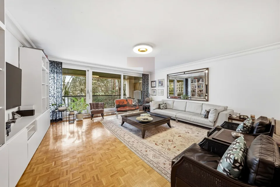 Prestigieux appartement traversant à Champel