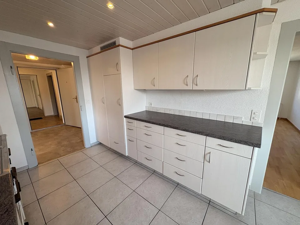 Bel appartement spacieux de 4,5 pièces au 2e étage à louer