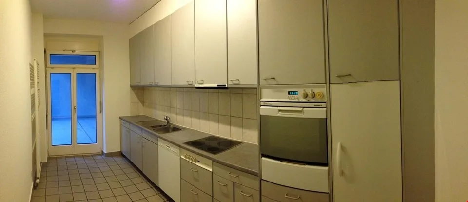 Charmante 5-Zimmer-Altbauwohnung an der Greifengasse in Basel