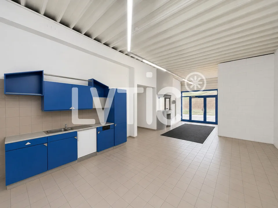 Uffici, locali di 220 m2 in affitto a Yverdon - Treycovagnes