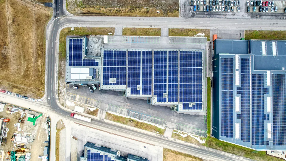 A LOUER Halle industrielle aménagée et moderne à Daval (Sierre) – Foto 13 von 13