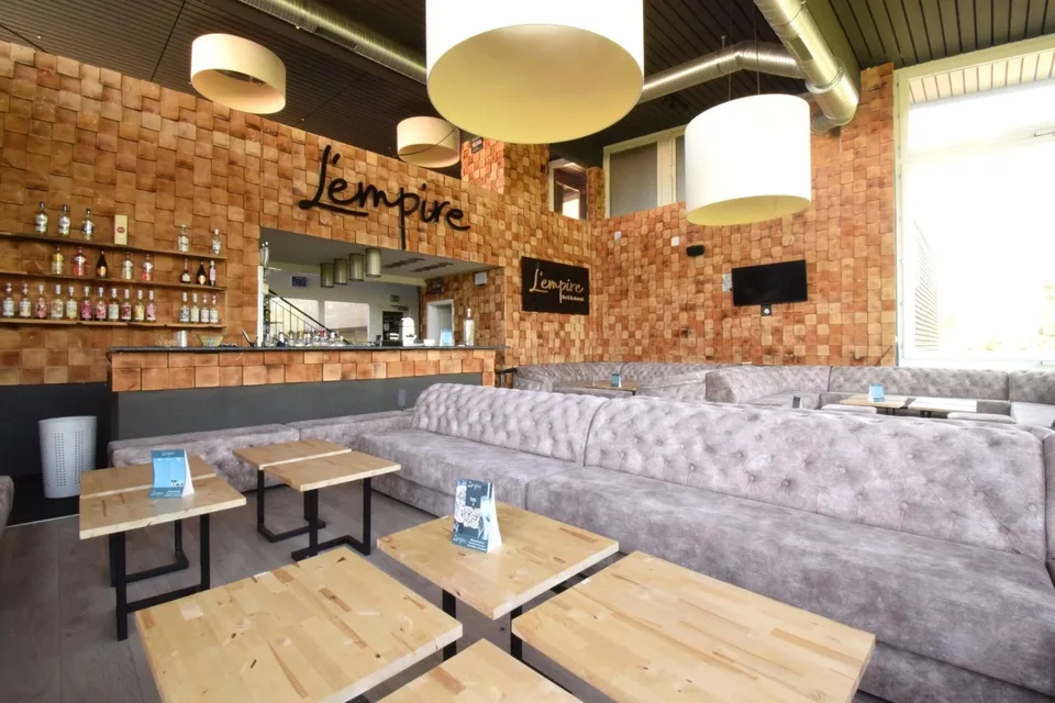 À louer : Restaurant entièrement équipé - Rossens (FR)