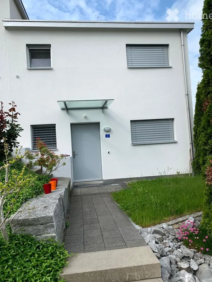Schönes Doppeleinfamilienhaus - 5 1/2 Zimmer