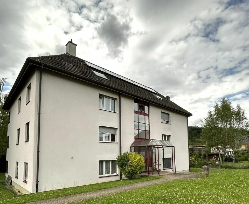 2.5-Zimmerwohnung an ruhiger Lage mit Balkon