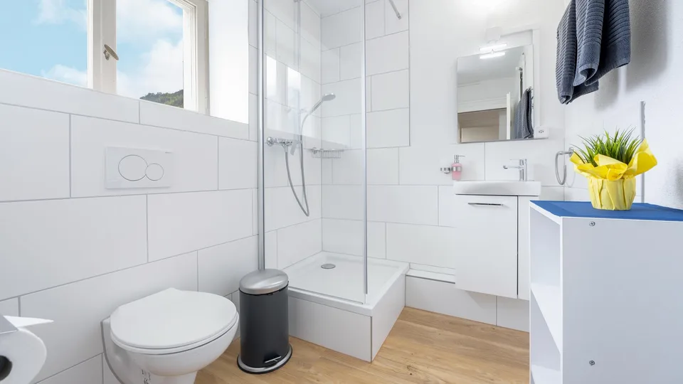 Z 31 / Diverse camere confortevoli e arredate in condivisione nel centro di Altdorf