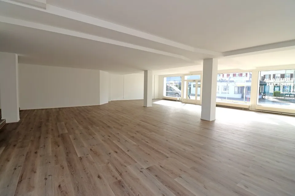 Modern ausgebaute Gewerbefläche zu vermieten