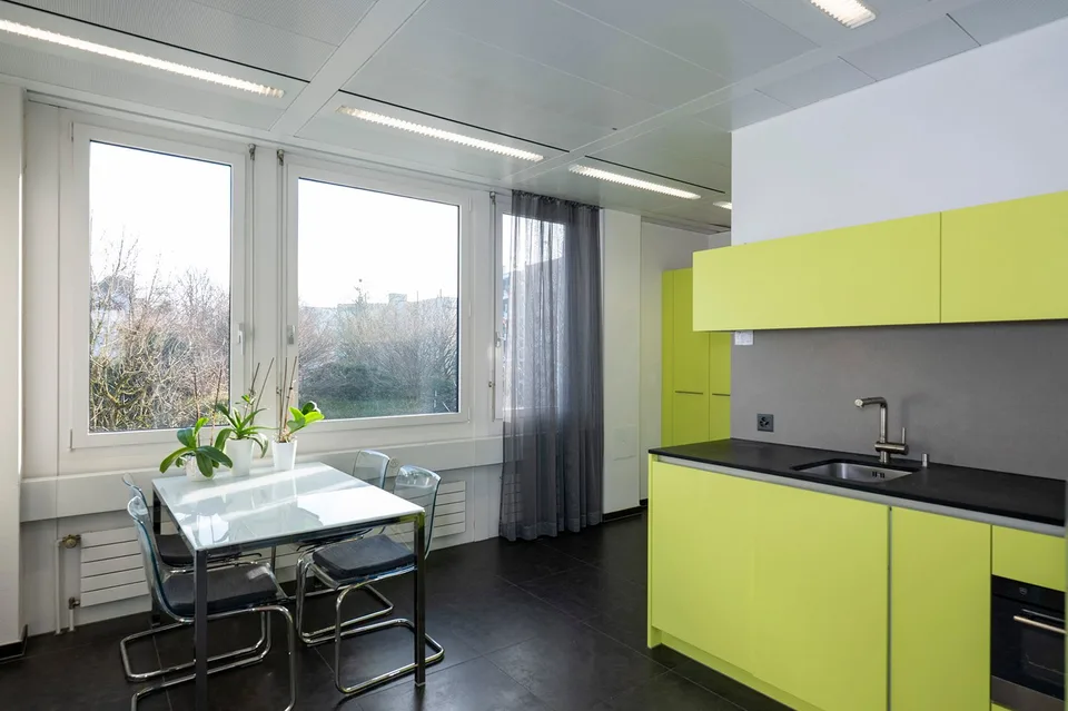 In una posizione perfetta per ufficio / studio o atelier – foto 10 di 13