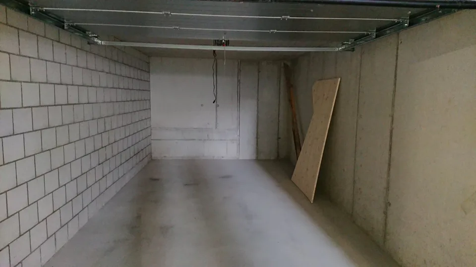 Garagenbox in Tiefgarage
