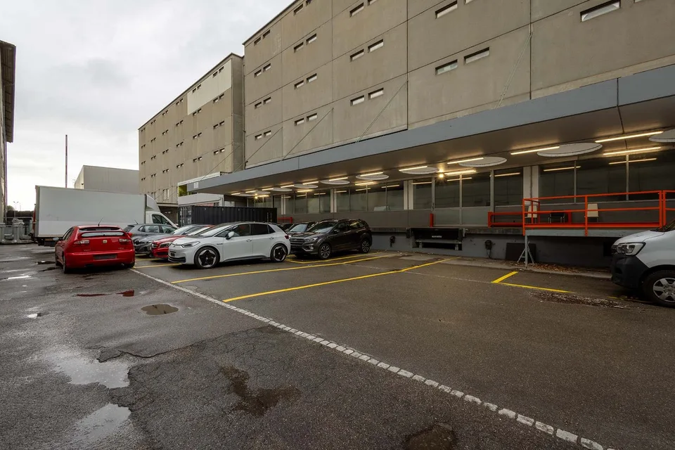 Warehouse spaces for rent in the basement – photo 11 of 15