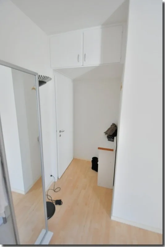 Hübsche, unmöblierte 1-Zimmerwohnung, sehr hell und freundlich – Foto 6 von 11