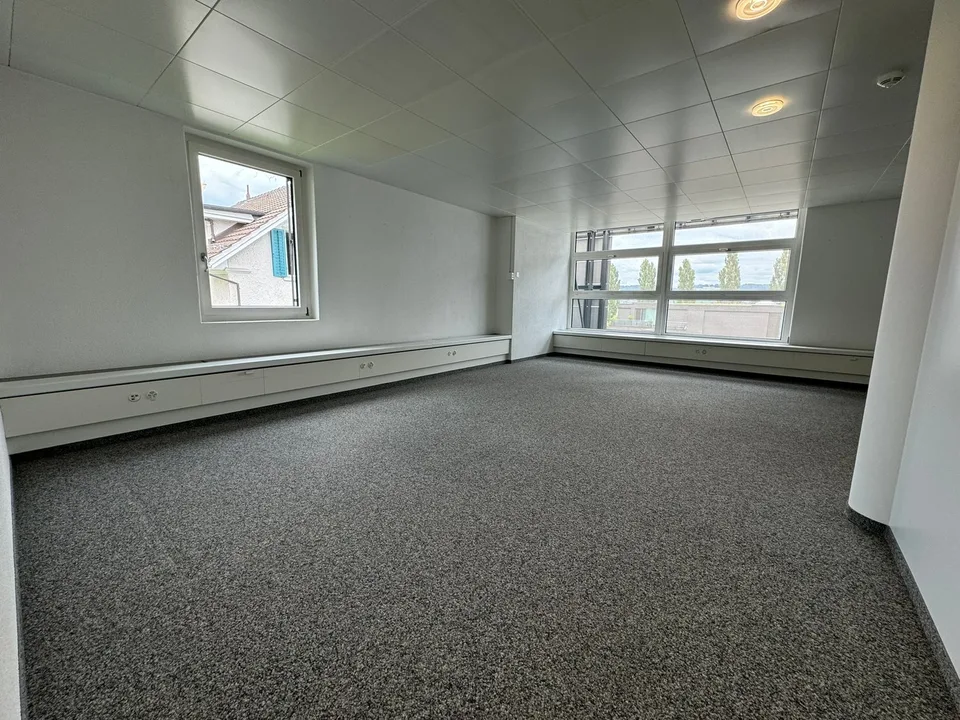 Espaces de bureau attractifs avec vue sur le lac - limité jusqu'au 31.12.2026
