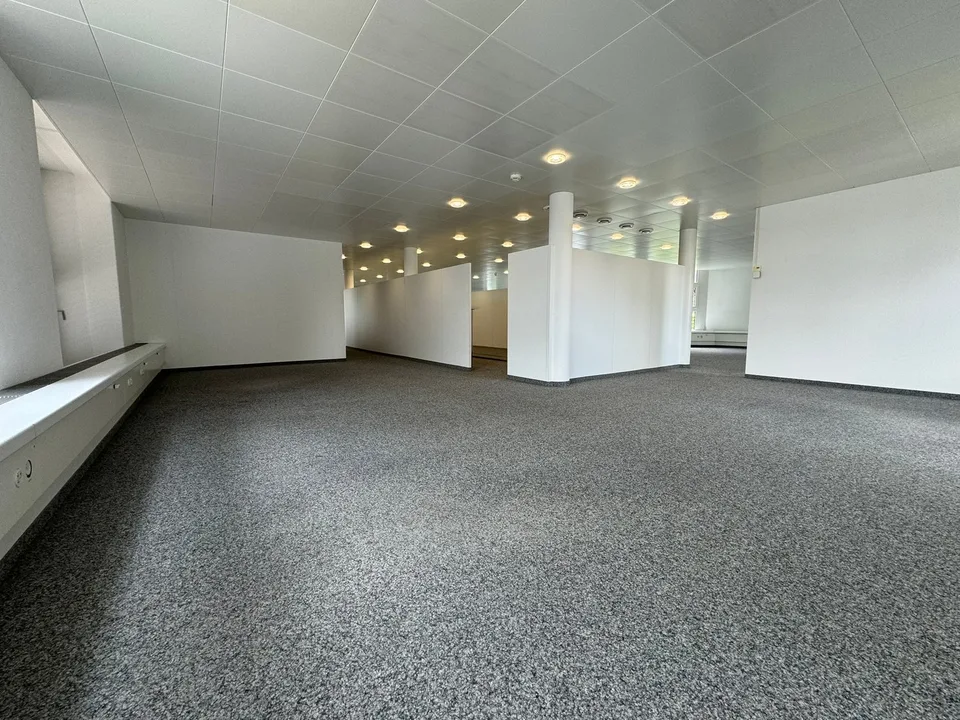 Espaces de bureau attractifs avec vue sur le lac - limité jusqu'au 31.12.2026