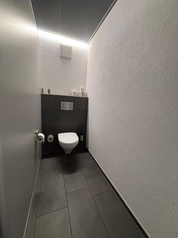 Your new office space in a good transport location – photo 11 of 12