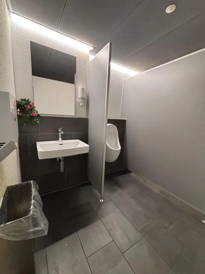 Your new office space in a good transport location – photo 10 of 12